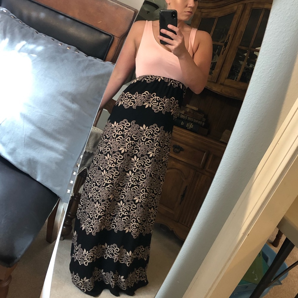 Adorable maxi dress